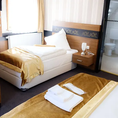 Отель Hotel Bremer Schlagd 4*