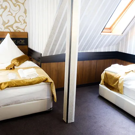 Отель Hotel Bremer Schlagd