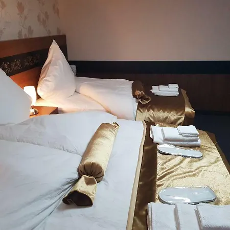 Отель Hotel Bremer Schlagd